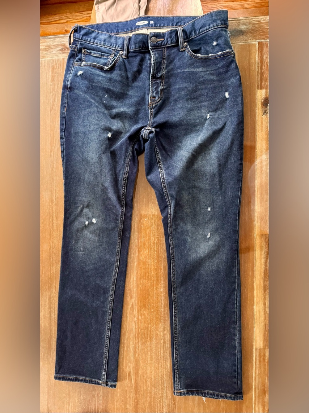 men’s old Navy slim 24/7 built in flex 34x 30 distressed darker wash stretchy